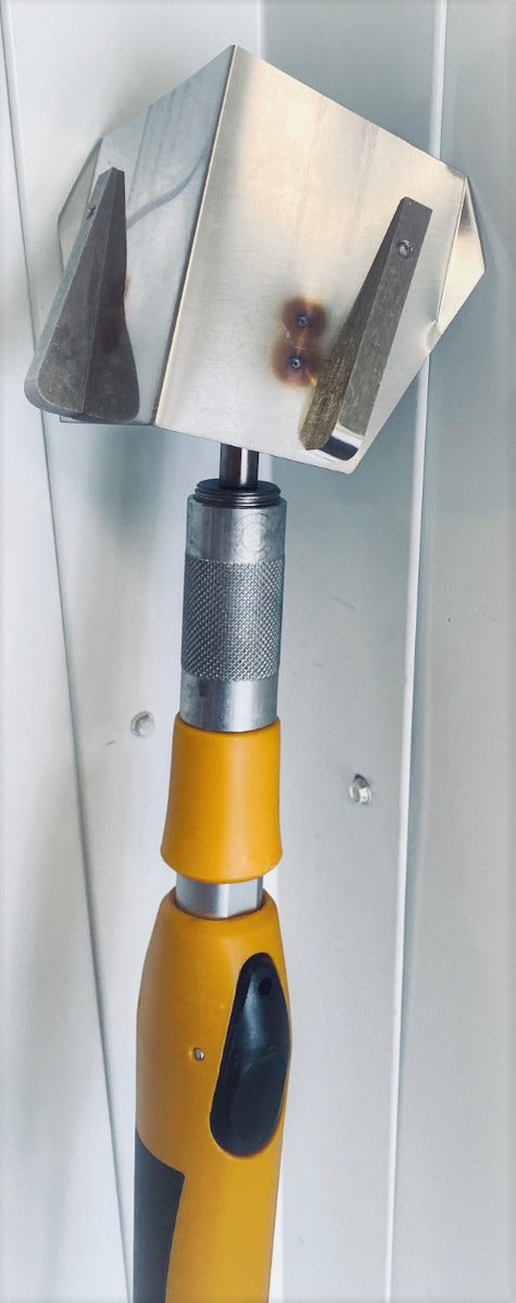2.5" Drywall Corner Flusher with Ext Pole 4ft to 8ft Push & Lock New Style/ Ball End.Reg$160 Sale $ 120